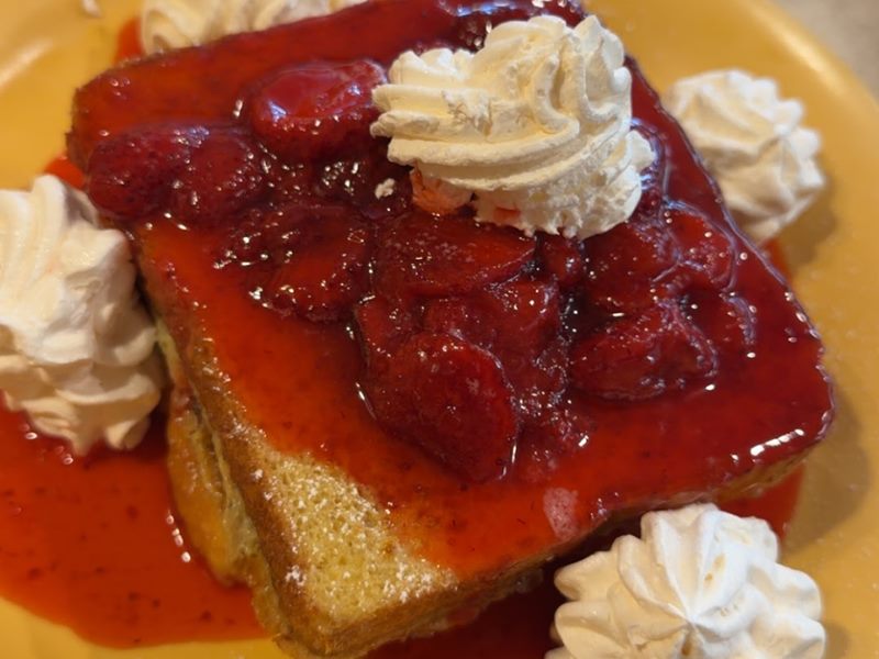 Lindas' Cafe food